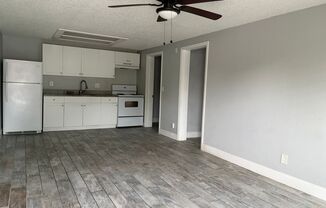 1 bed, 1 bath, 700 sqft, $1,095, Unit Unit 12