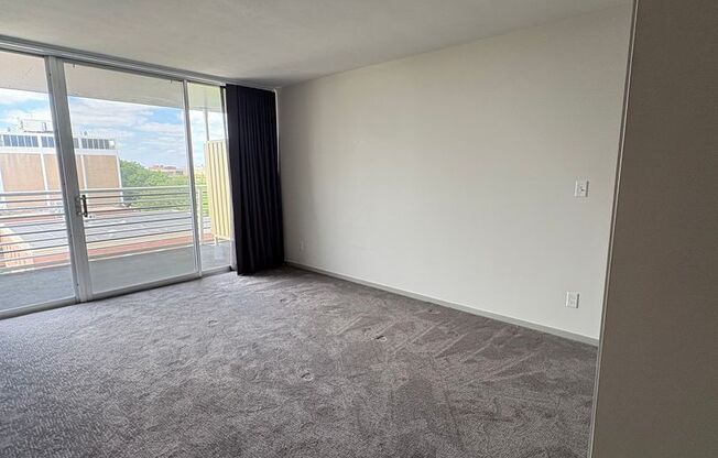 1 bed, 1 bath, 679 sqft, $1,650, Unit 607