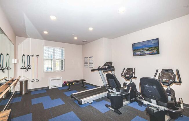 2 beds, 2 baths, 951 sqft, $2,025, Unit 219