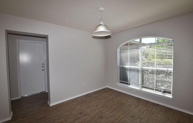 Prime Leander Location & Modern Comfort