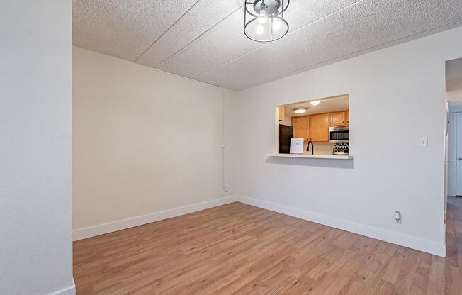 2 beds, 1 bath, $1,545, Unit #105