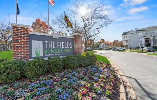 1 bed, 1 bath, 865 sqft, $1,870, Unit 387