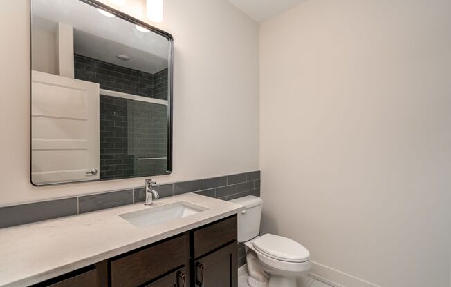 Studio, 1 bath, $1,315, Unit 1050 N 4th St. Apt. 307