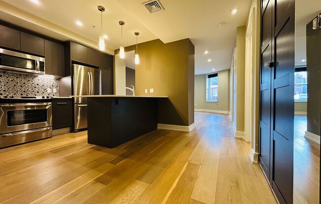 1 bed, 1 bath, 684 sqft, $2,100, Unit 506