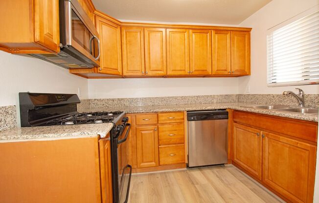 2 beds, 2 baths, $2,395, Unit #2