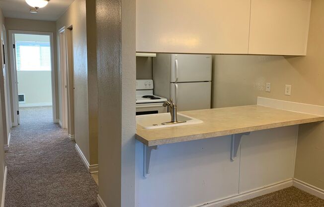 2 beds, 1 bath, $1,645