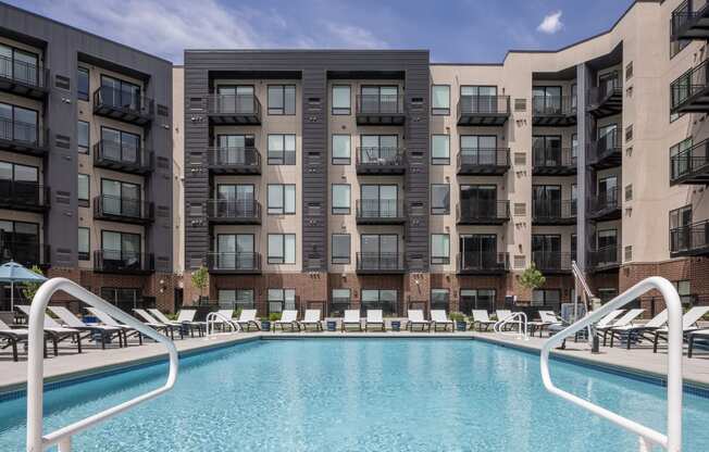 sparkling pool of apartment complex in centennial co