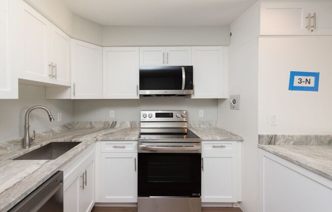 1 bed, 1 bath, 540 sqft, $1,995, Unit 201M