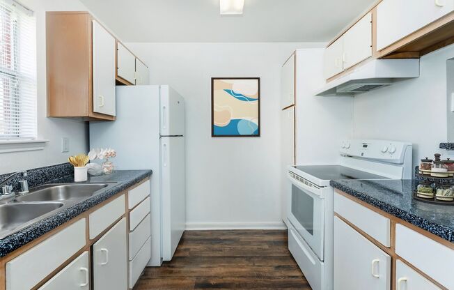 3 beds, 2.5 baths, 1,100 sqft, $1,650, Unit 2206