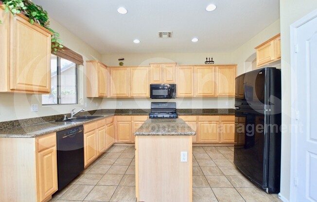 263 W HAWK WAY