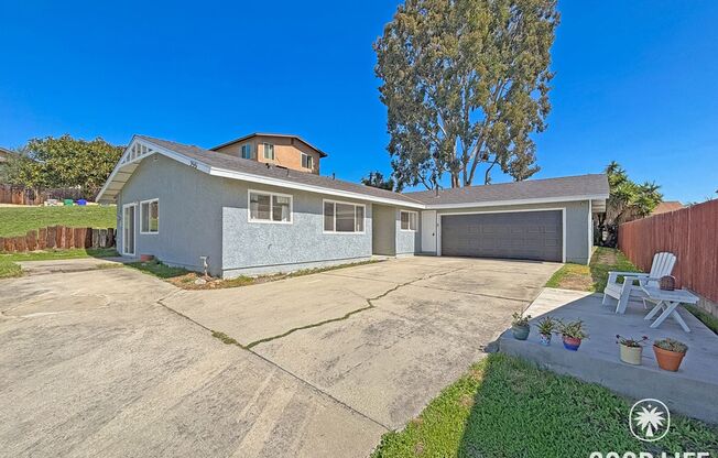 Beautiful 3BD/2BA House in Encanto W/ A/C, W/D, 2-Car Garage, Large Front & Backyard!