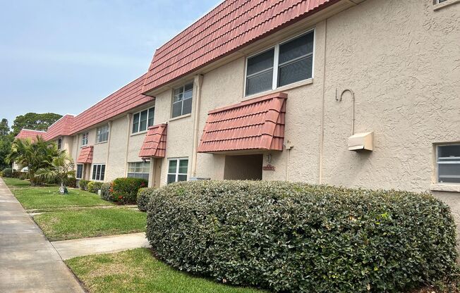 Coastal Living Awaits– Stylish Condo Near the Beach!