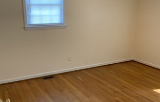 3 beds, 1 bath, $1,350