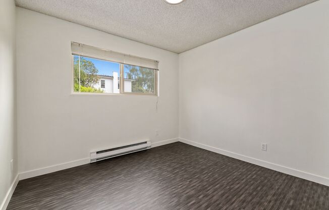 2 beds, 1 bath, 765 sqft, $2,295, Unit 102