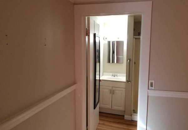 83 E MAIN ST
