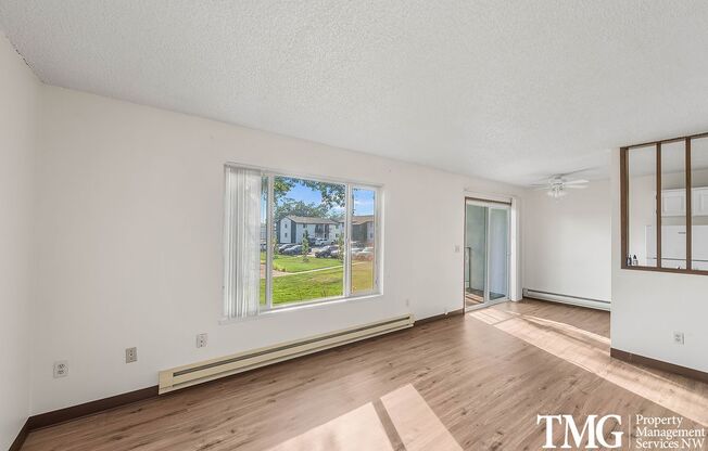 2 beds, 1 bath, 778 sqft, $1,450, Unit 10