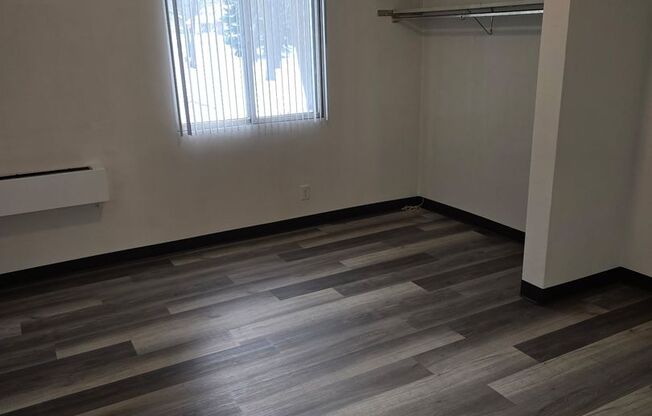 1 bed, 1 bath, $700, Unit 132