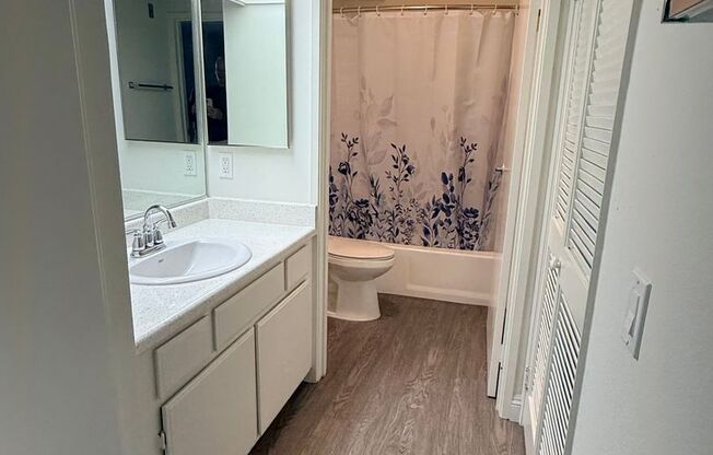 1 bed, 1 bath, 850 sqft, $2,325, Unit 305