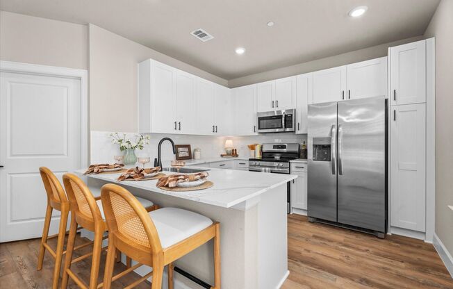 1 bed, 1 bath, 644 sqft, $1,425, Unit 4002