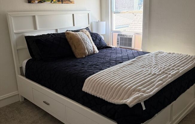 2 beds, 1 bath, 825 sqft, $2,695, Unit 301