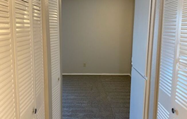 Studio, 1 bath, 520 sqft, $560, Unit 2722-312