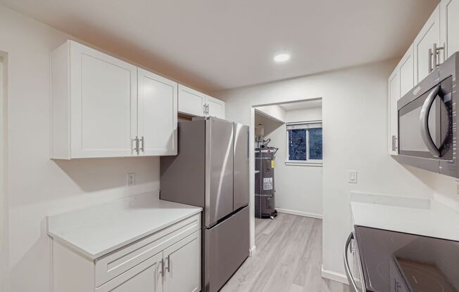 Beautiful 2Bed/1.75Bath in an Exclusive Community in the heart of Kirkland!