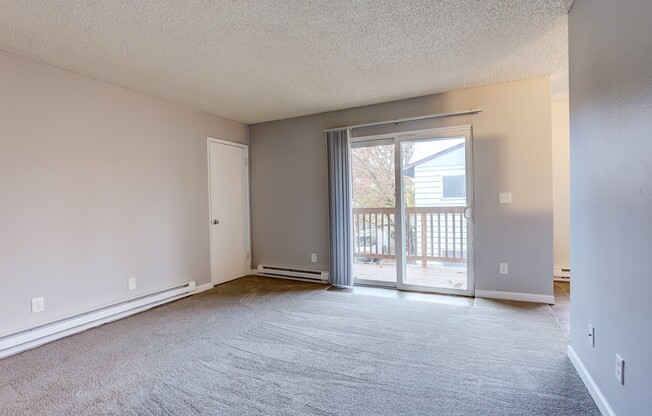 2 beds, 1 bath, 836 sqft, $1,495, Unit 37