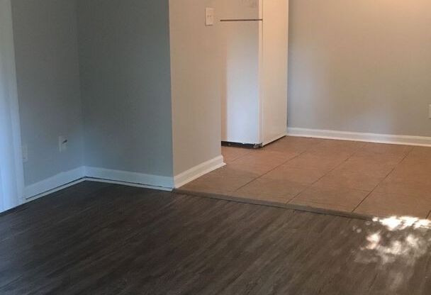 1 bed, 1 bath, 600 sqft, $725, Unit 1323-D