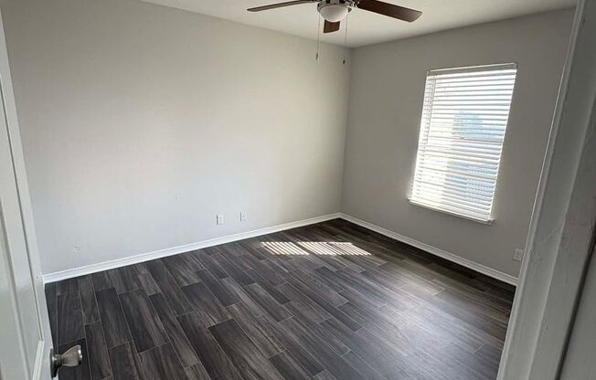 2 beds, 2 baths, 931 sqft, $1,003, Unit 14-1402