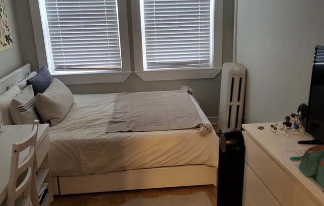 Studio, 1 bath, $2,400, Unit 1