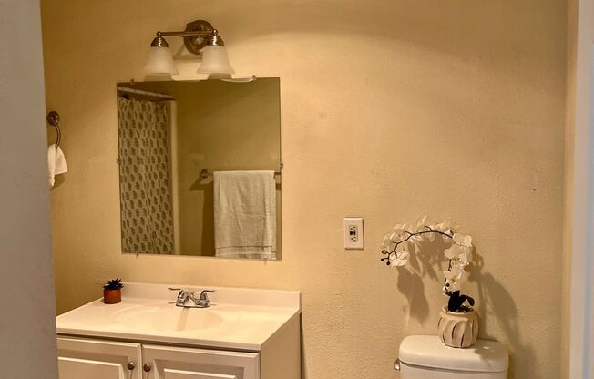 Zayes Properties LLC-426 Utah Albuquerqe,NM 87108