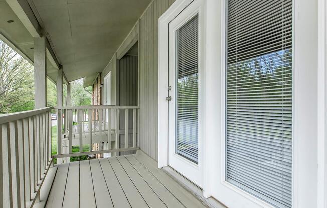 2 beds, 1 bath, 950 sqft, $1,250