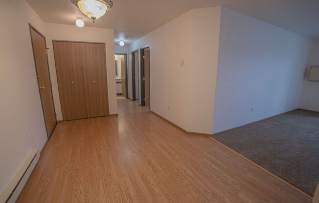 2 beds, 1 bath, 835 sqft, $875, Unit 1730-209
