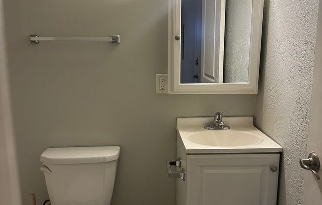1 bed, 1 bath, 600 sqft, $999, Unit Unit A