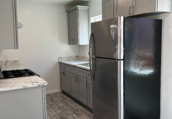 2333 S MANSFIELD AVE