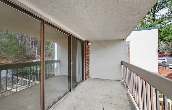 2 beds, 1.5 baths, $1,100, Unit Unit C-305