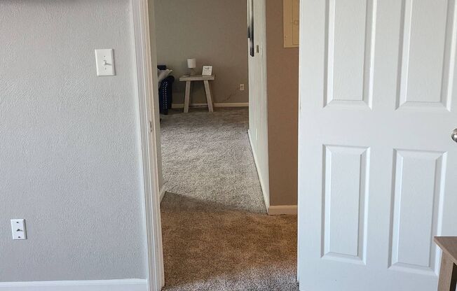 1 bed, 1 bath, 685 sqft, $950, Unit 40-L