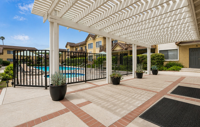 Monrovia Villas Apartments