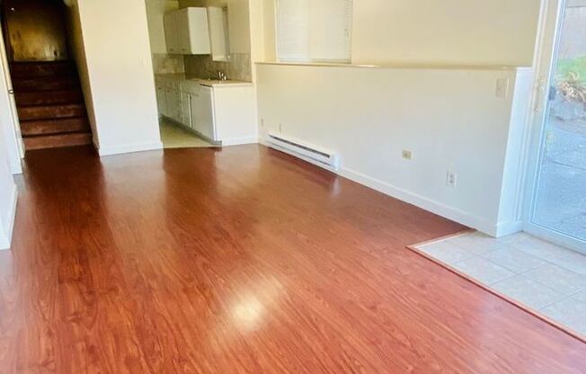 2827 14th Ave W