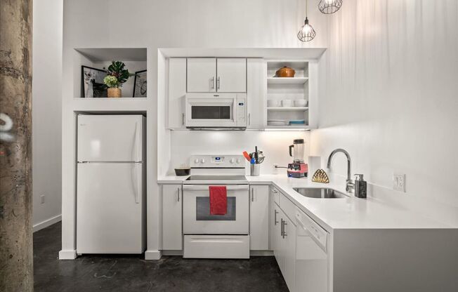 Studio, 1 bath, 600 sqft, $1,895, Unit 208