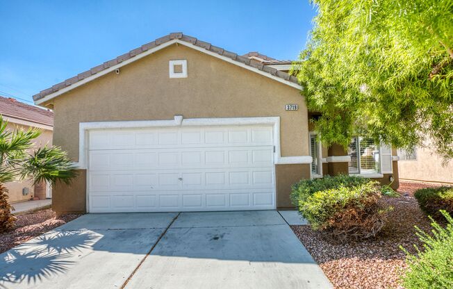 3 Bedrooms Single Story Home with Covered Patio and Lovely Desert Landscaped Backyard
