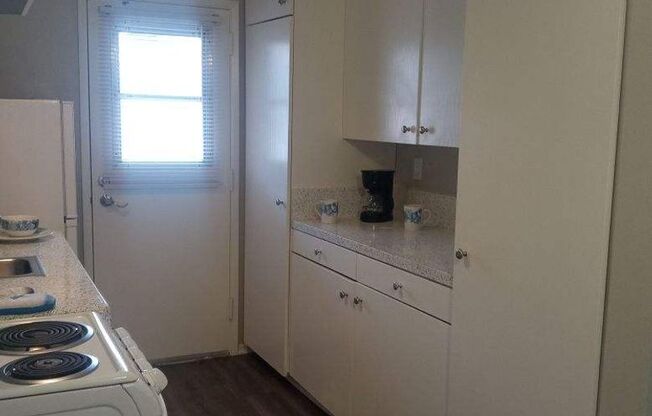 1 bed, 1 bath, 550 sqft, $1,900, Unit Unit 211