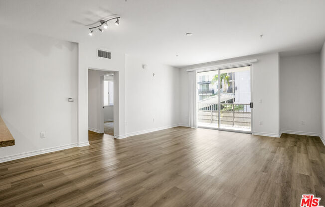 1 bed, 1 bath, 980 sqft, $2,900, Unit 314