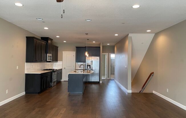 LUXURY 4 Bed Camas Townhome! Gated Community With Over-Sized Tandem Garage! Camas School District! Fenced Backyard!