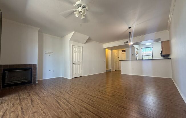 2 beds, 2.5 baths, $1,900, Unit APARTMENT 1271