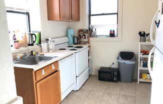 2 beds, 1 bath, $1,550, Unit #3