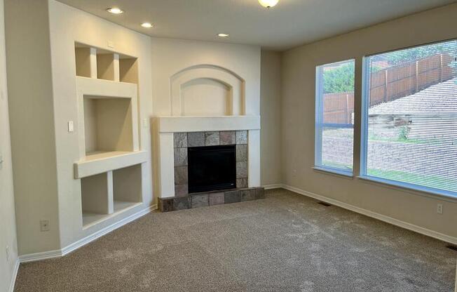 7595 FARGO DR