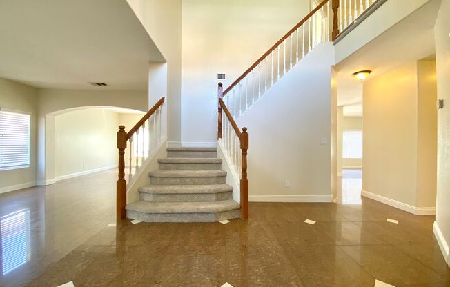 Great location house in Green Valley