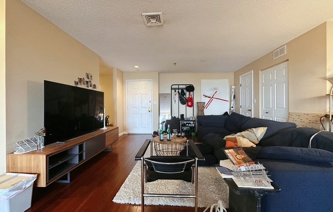 2 beds, 2 baths, 1,206 sqft, $3,500, Unit 1123