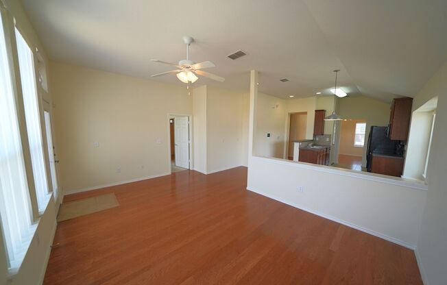 3 beds, 2 baths, $1,495